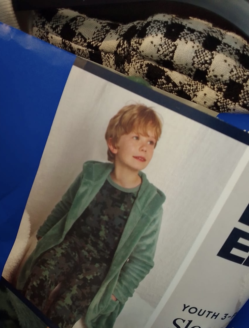 Lands' End Boy 2-Piece Green Pajama + Robe Set